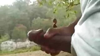 Mergaitė su apvaliais papai fucks save su falą