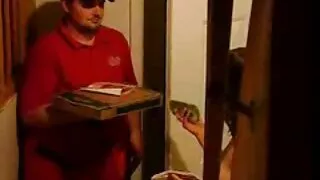 Pašėlusi panele dominuoja vyras