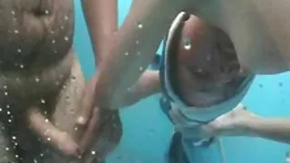Raguotas busty mergina labai norėjo Analinis Pirštas