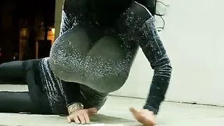 Rauginti mačo fucks Mergina ant šono Rožinė Pūlingas