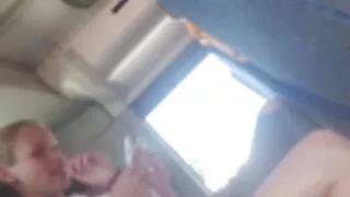 Be rūpesčių Šviesūs sėdėjo ant automobilio gaidys