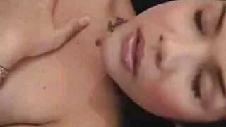 Raguotas stepmom suviliojo stepson už fantastišką seksą
