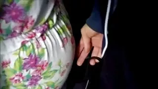 Patraukli moteris patiko gaidys pūlingas su draugu