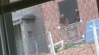 Spalvingas mergina glamonėja savo pūlingas ir cums žiauriai iš malonumo